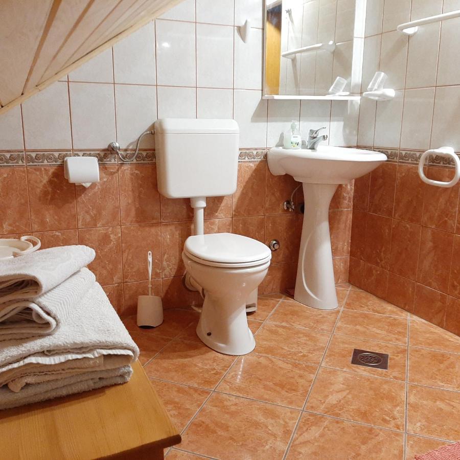 Apartments Gale Делнице Экстерьер фото